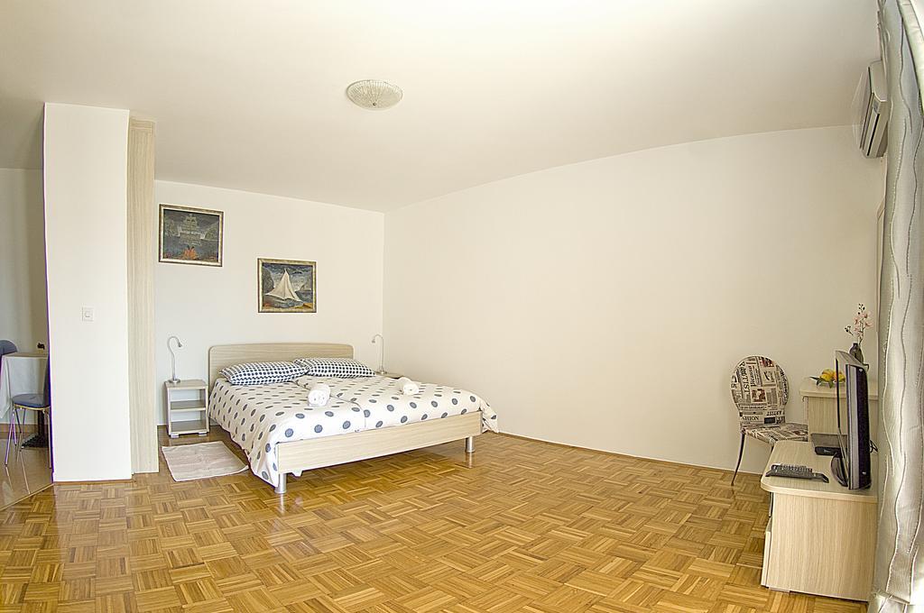 Apartments Tomato 1 Novigrad Istria Eksteriør bilde