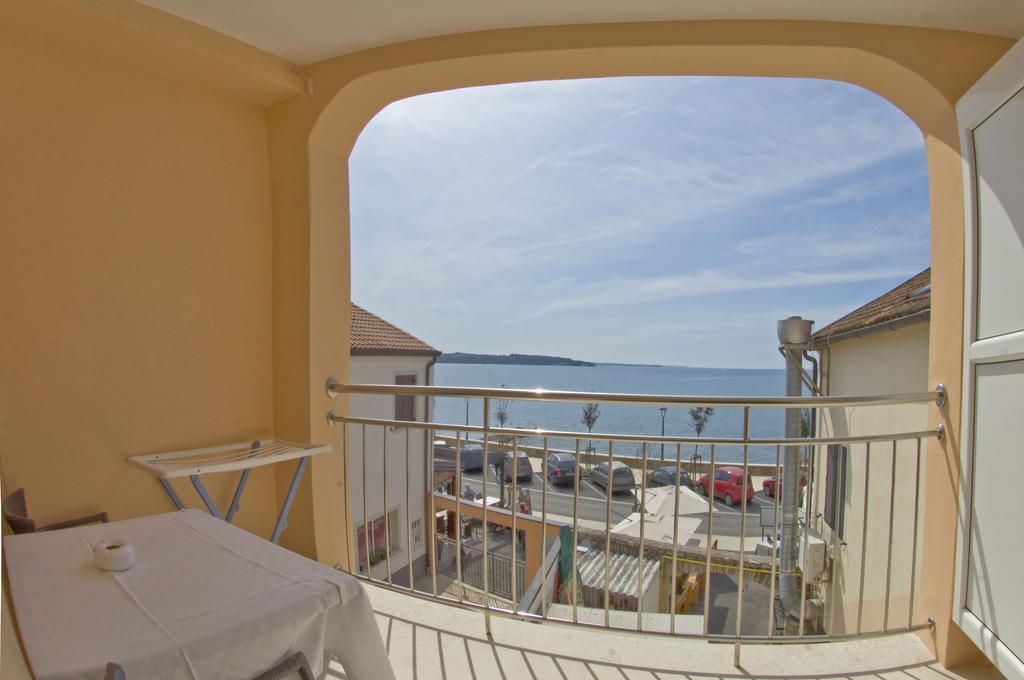 Apartments Tomato 1 Novigrad Istria Eksteriør bilde